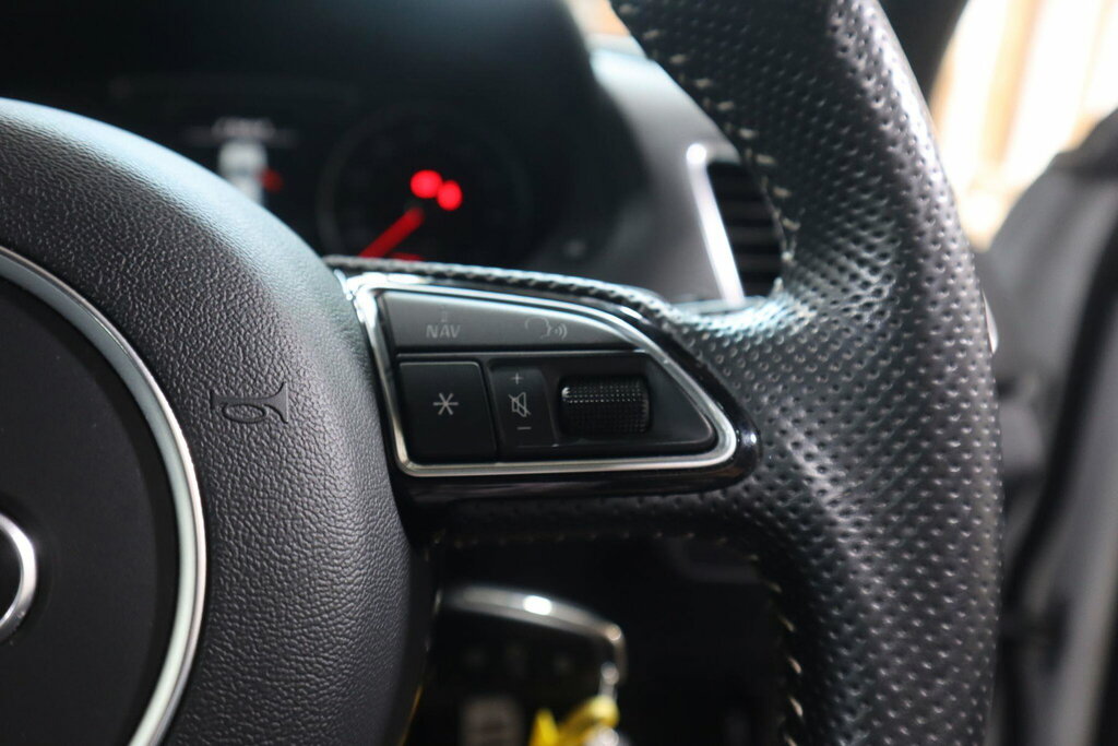 Audi Q3 2.0 Tdi Black Edition Grey #27