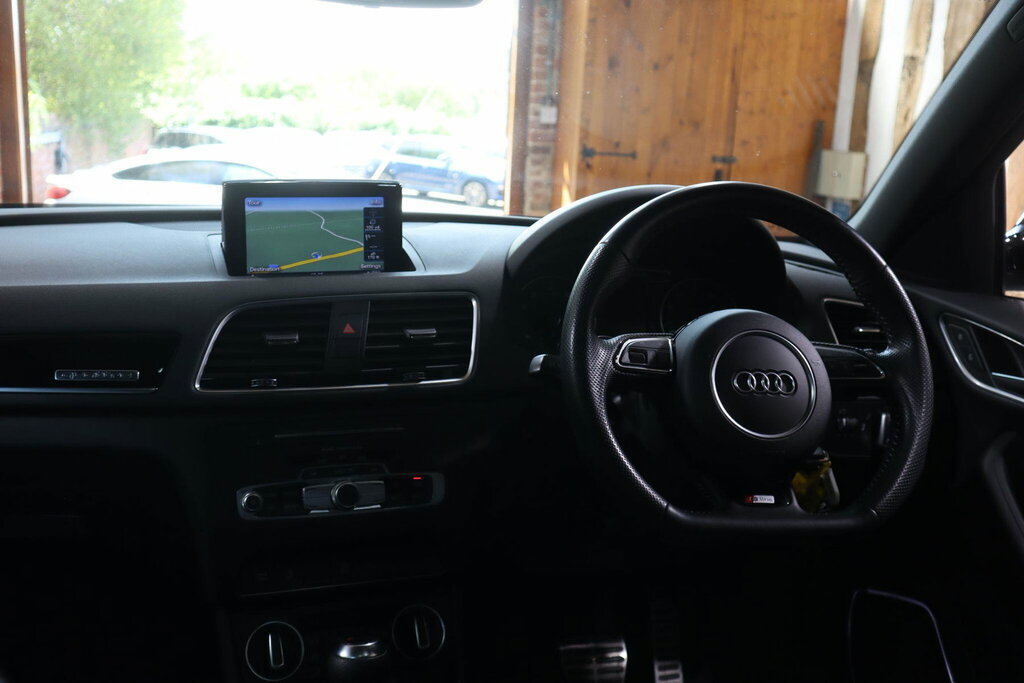 Audi Q3 2.0 Tdi Black Edition Grey #47