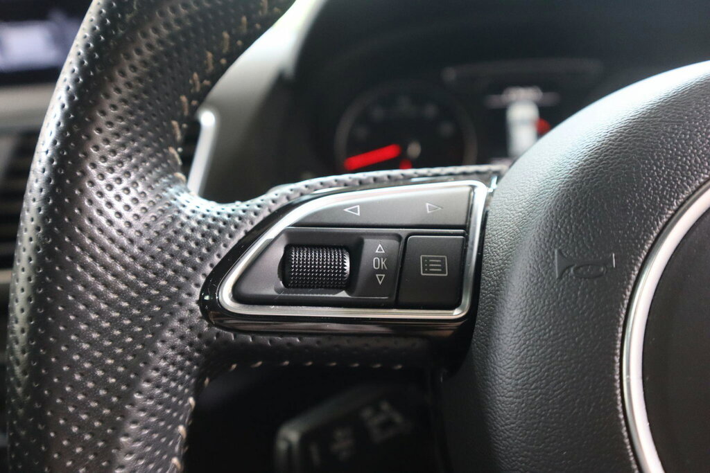 Audi Q3 2.0 Tdi Black Edition Grey #26