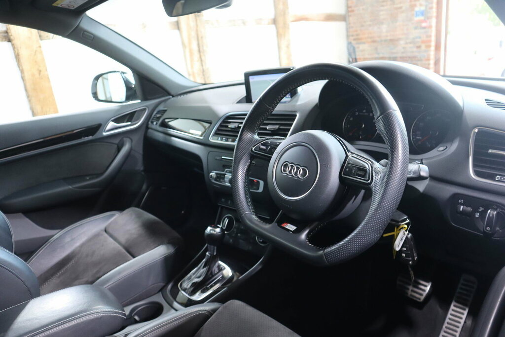 Audi Q3 2.0 Tdi Black Edition Grey #76