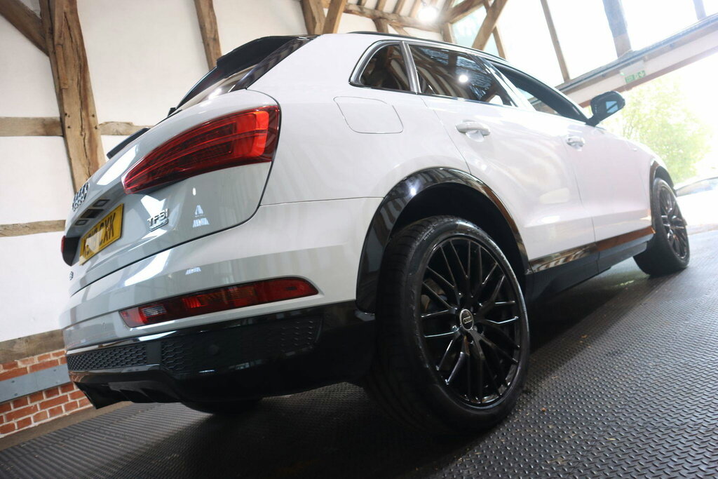 Audi Q3 2.0 Tdi Black Edition Grey #61