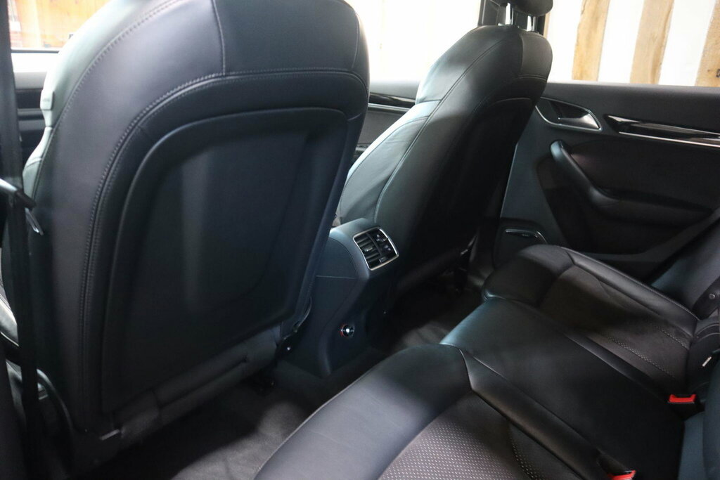 Audi Q3 2.0 Tdi Black Edition Grey #44