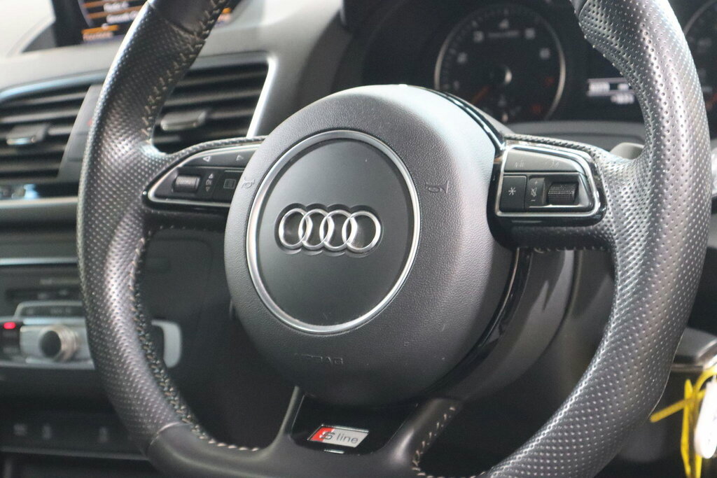 Audi Q3 2.0 Tdi Black Edition Grey #16