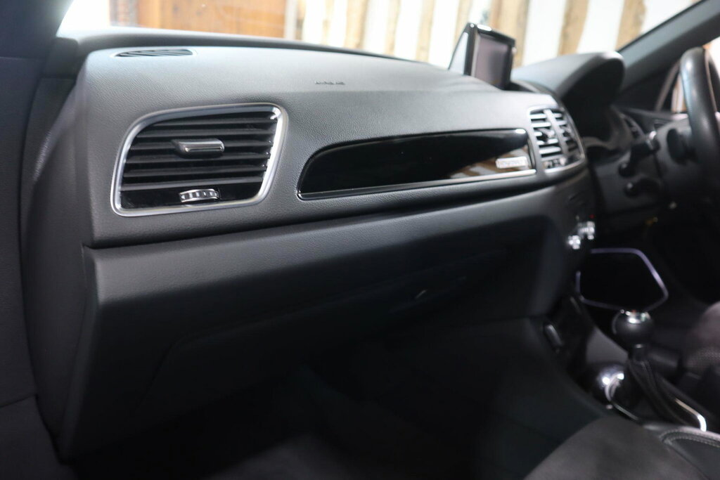 Audi Q3 2.0 Tdi Black Edition Grey #37
