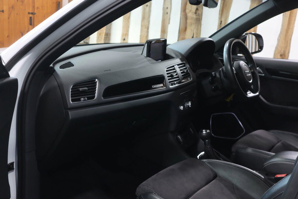 Audi Q3 2.0 Tdi Black Edition Grey #33
