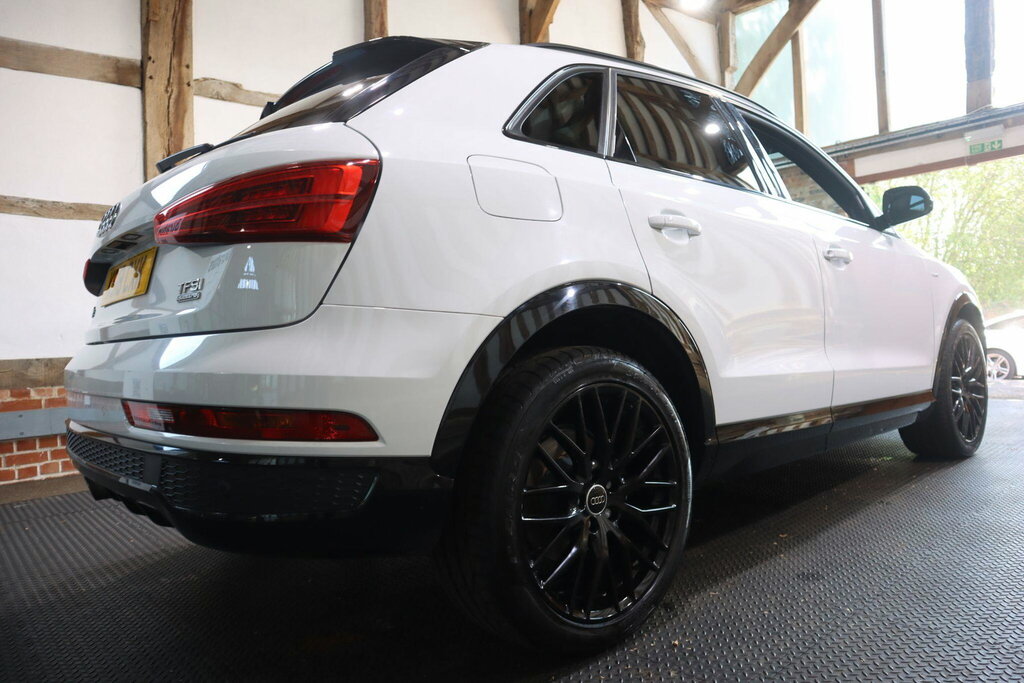 Audi Q3 2.0 Tdi Black Edition Grey #60