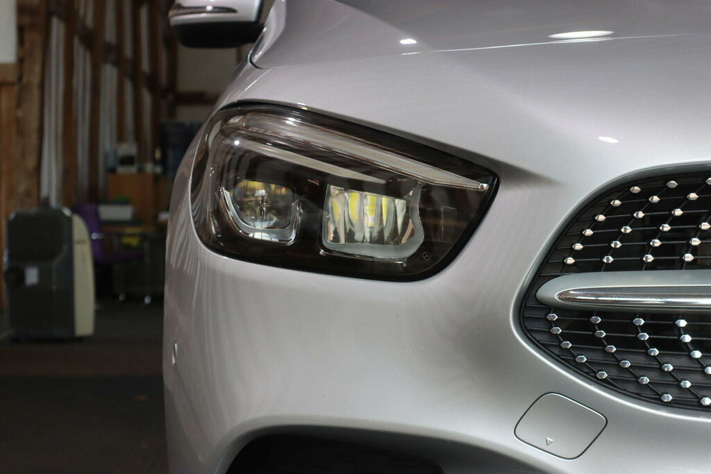 Mercedes-Benz B Class Hatchback Silver #56