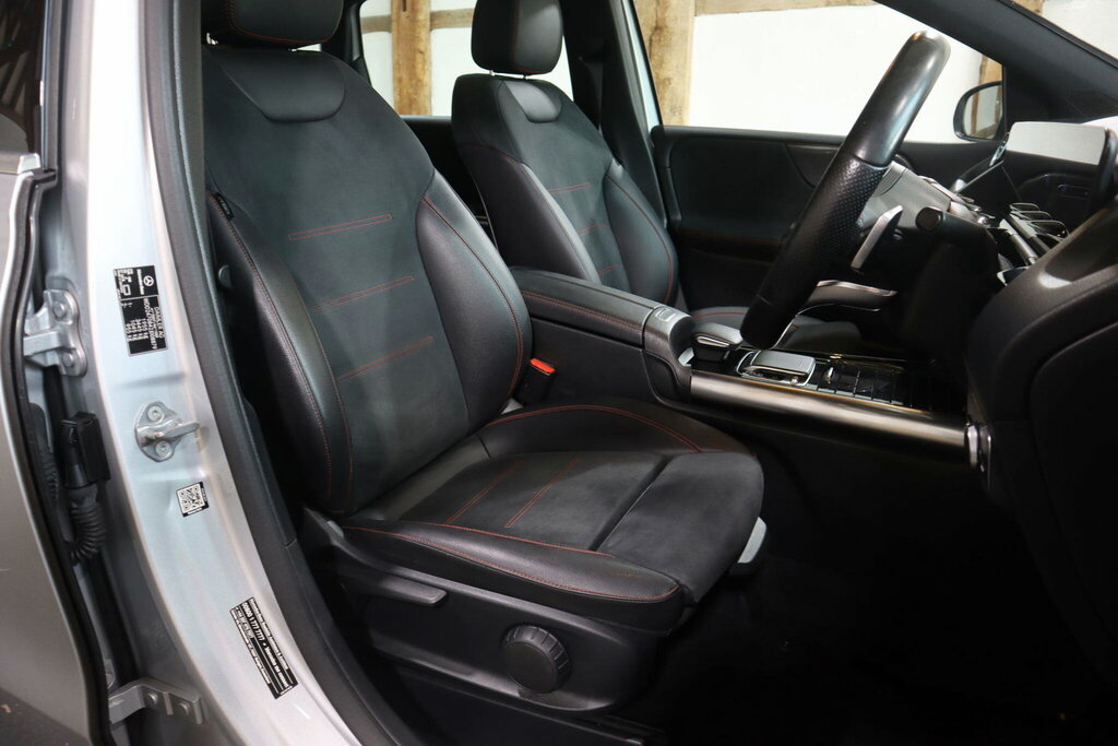 Mercedes-Benz B Class Hatchback Silver #12