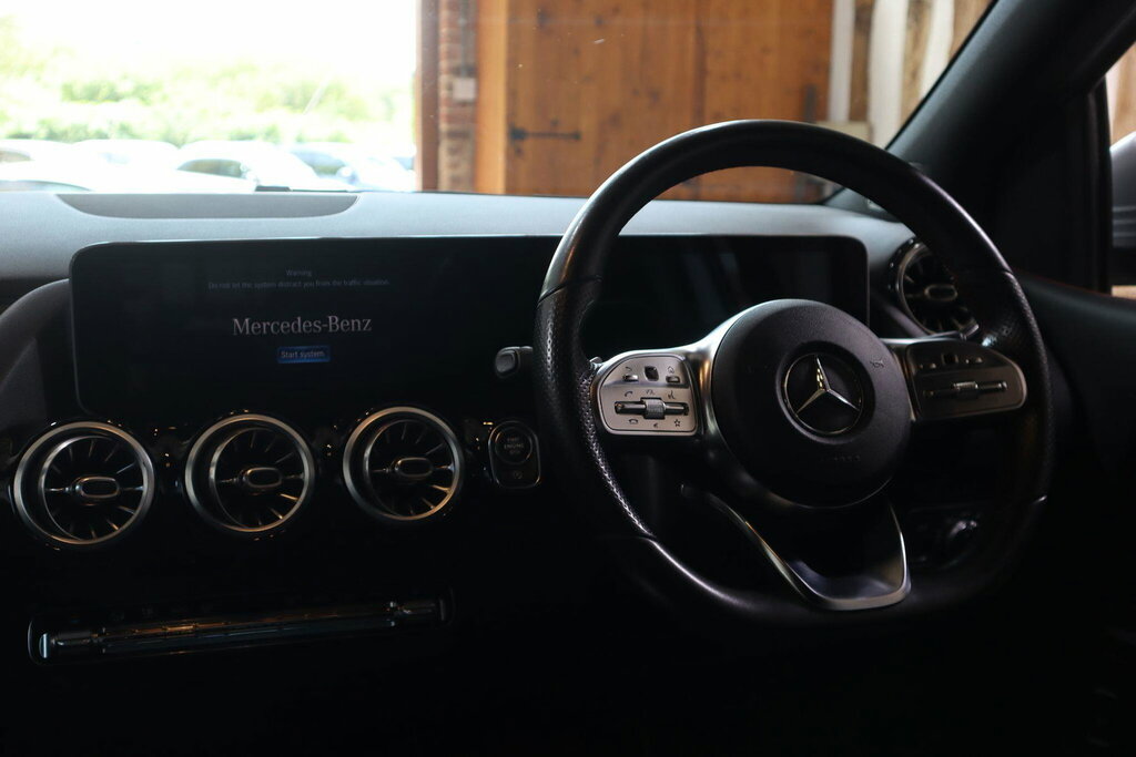 Mercedes-Benz B Class Hatchback Silver #44