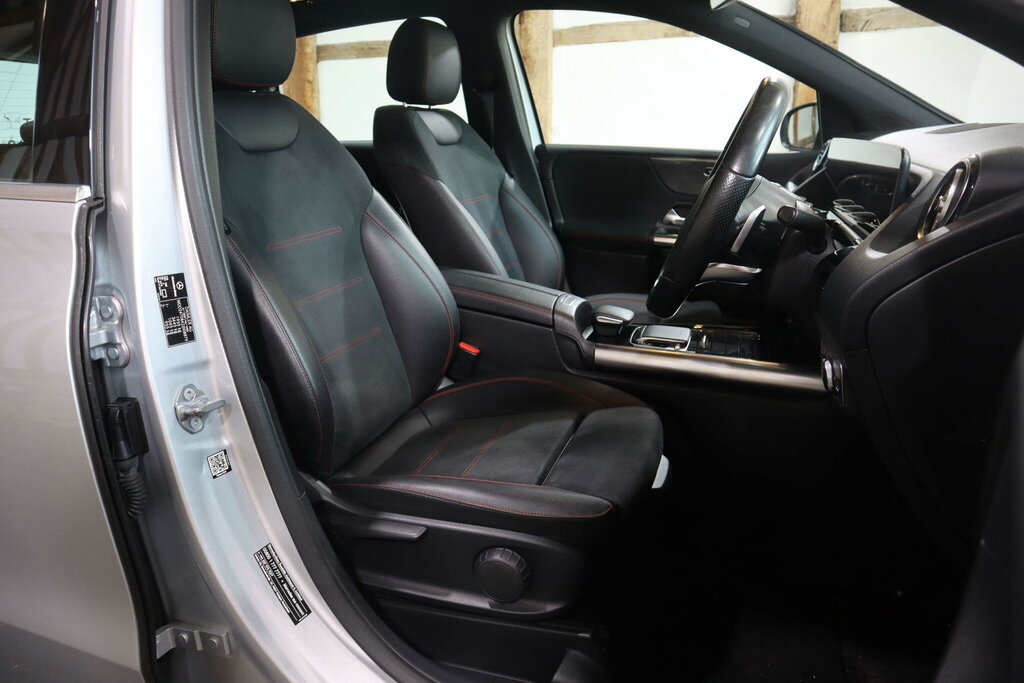 Mercedes-Benz B Class Hatchback Silver #11