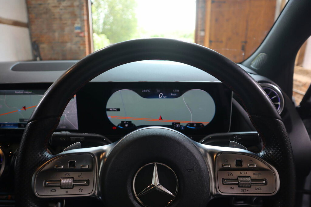 Mercedes-Benz B Class Hatchback Silver #30
