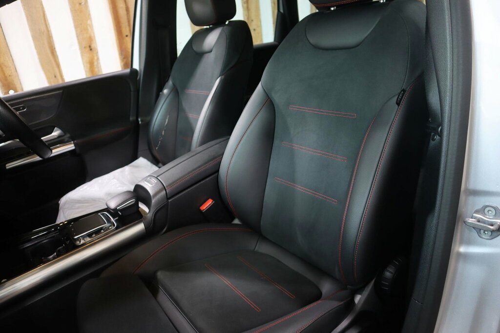 Mercedes-Benz B Class Hatchback Silver #35