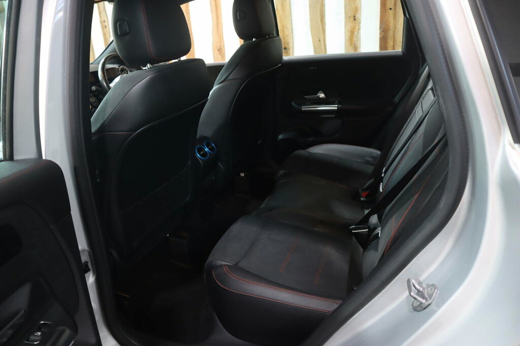 Mercedes-Benz B Class Hatchback Silver #39