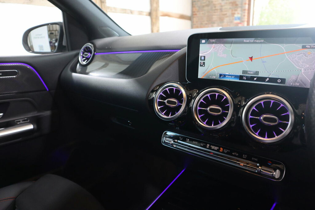 Mercedes-Benz B Class Hatchback Silver #19