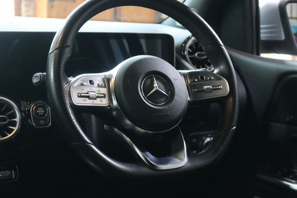 Mercedes-Benz B Class Hatchback Silver #45