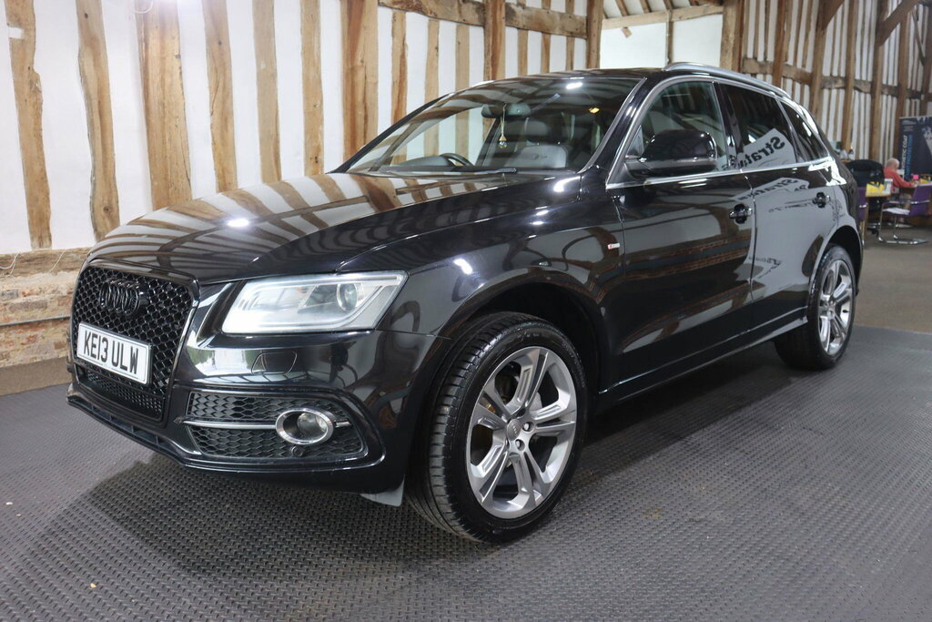 Audi Q5 2.0 Tfsi S Line Quattro Black #3