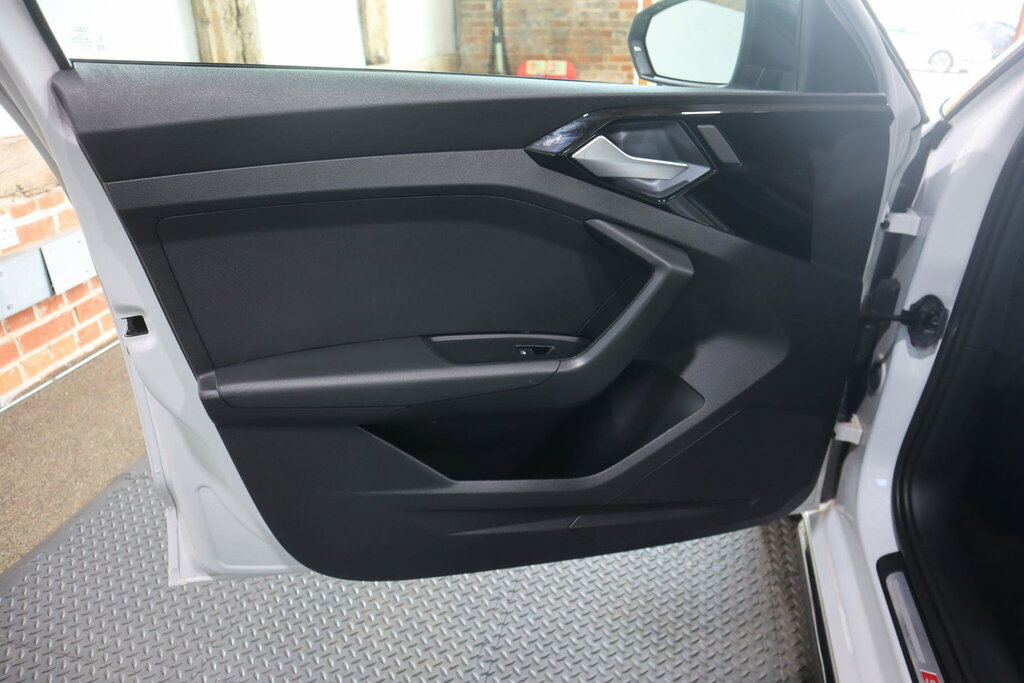 Audi A1 30 Tfsi 110 S Line White #38