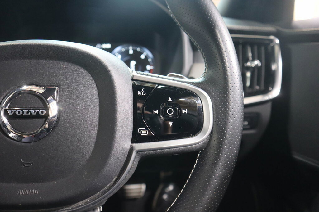 Volvo V90 300H Luxury Silver #45