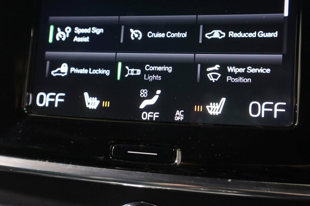 Volvo V90 300H Luxury Silver #58
