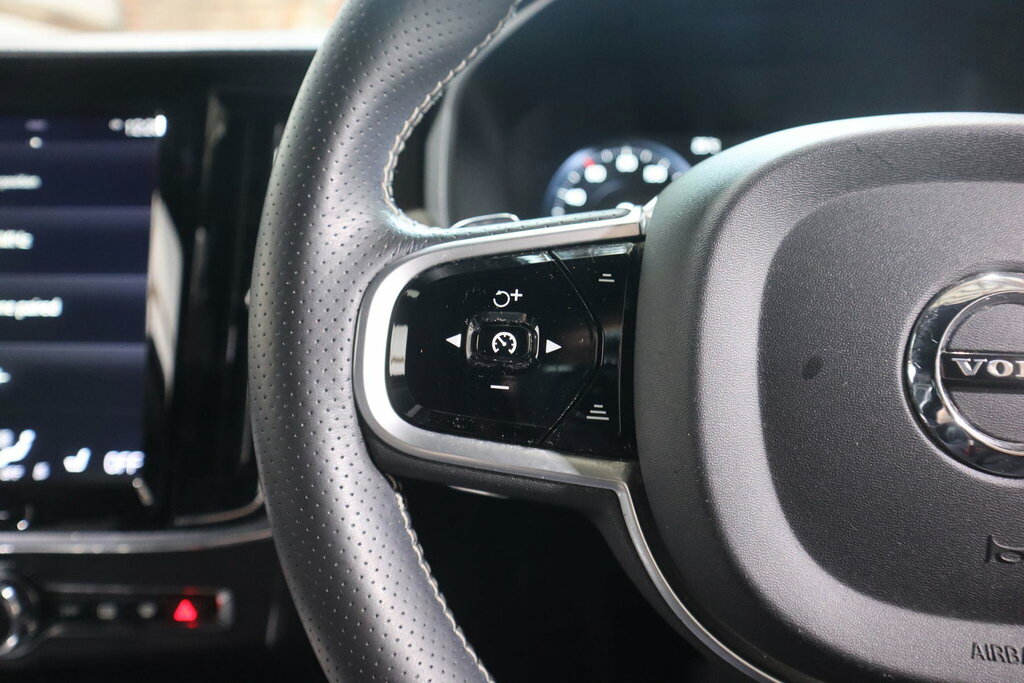 Volvo V90 300H Luxury Silver #47