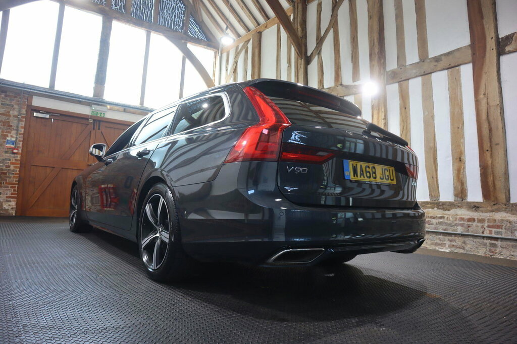 Volvo V90 300H Luxury Silver #75