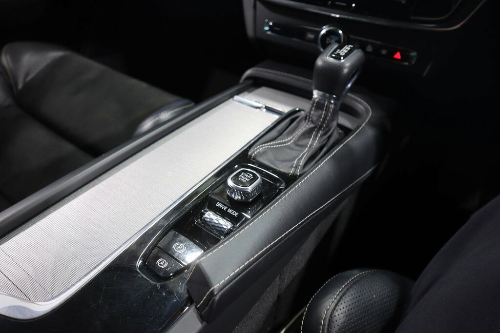 Volvo V90 300H Luxury Silver #60