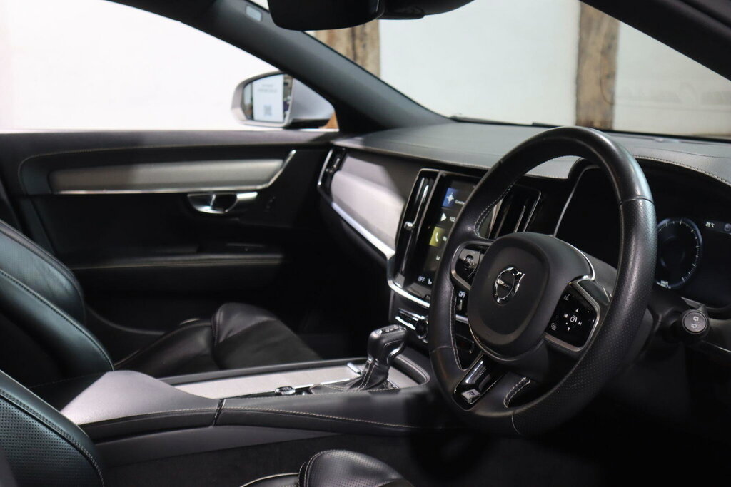 Volvo V90 300H Luxury Silver #15