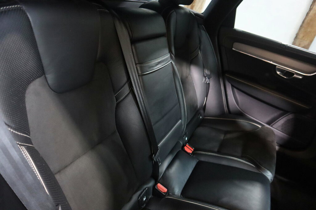 Volvo V90 300H Luxury Silver #36