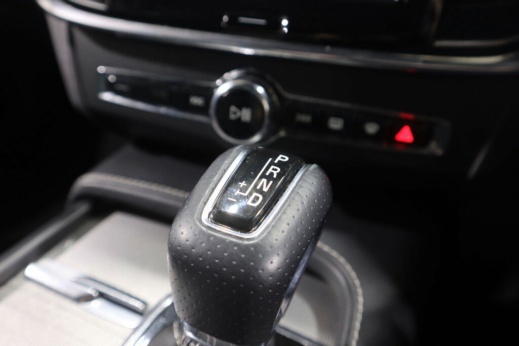 Volvo V90 300H Luxury Silver #64