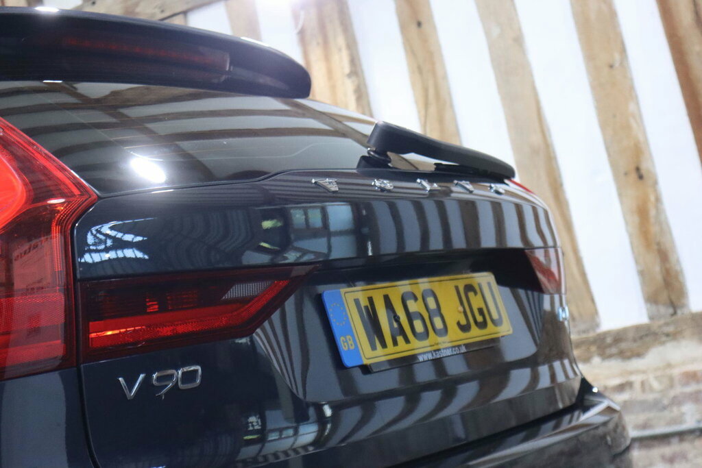 Volvo V90 300H Luxury Silver #77