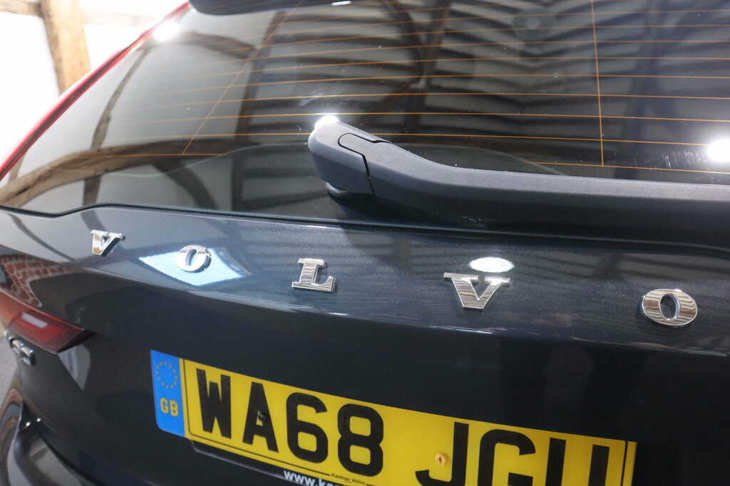 Volvo V90 300H Luxury Silver #82