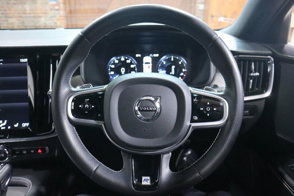 Volvo V90 300H Luxury Silver #44