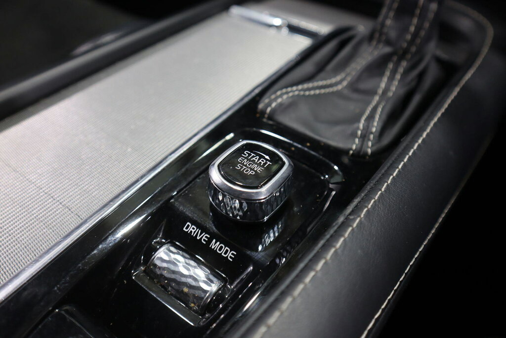Volvo V90 300H Luxury Silver #63