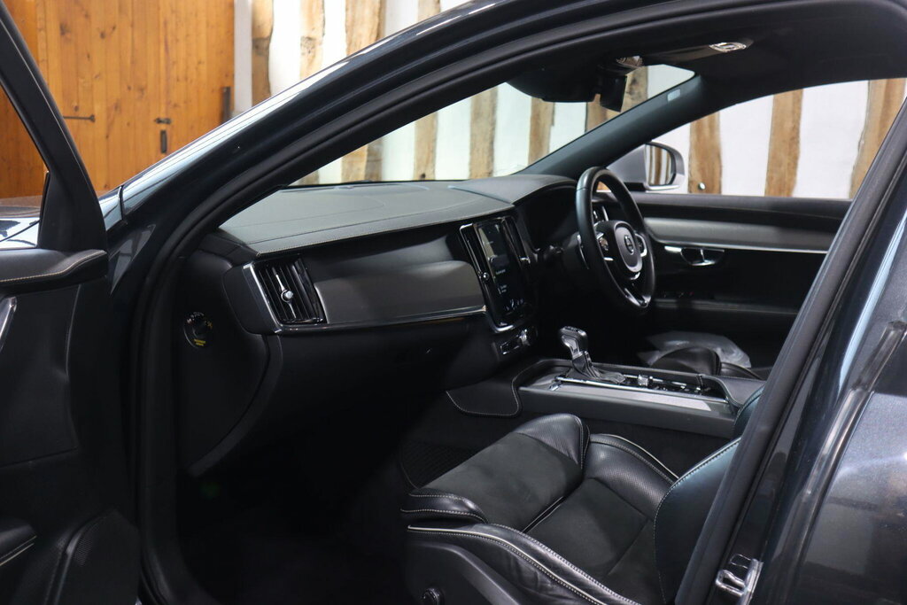 Volvo V90 300H Luxury Silver #21