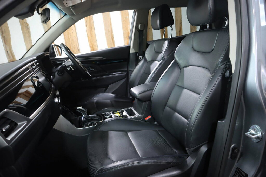 SsangYong Korando Le Black #34