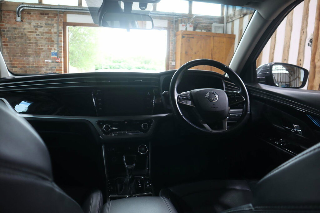 SsangYong Korando Le Black #43