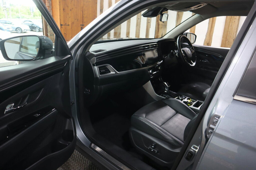 SsangYong Korando Le Black #31