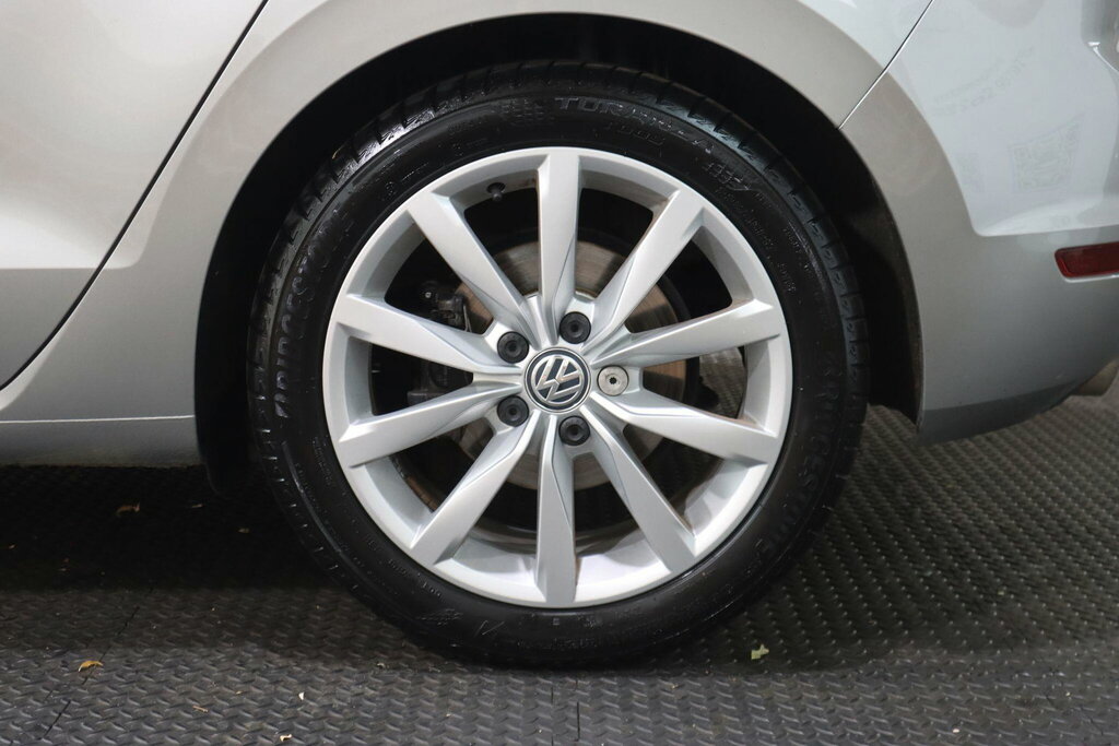 Volkswagen Golf SV Se Tsi Silver #44