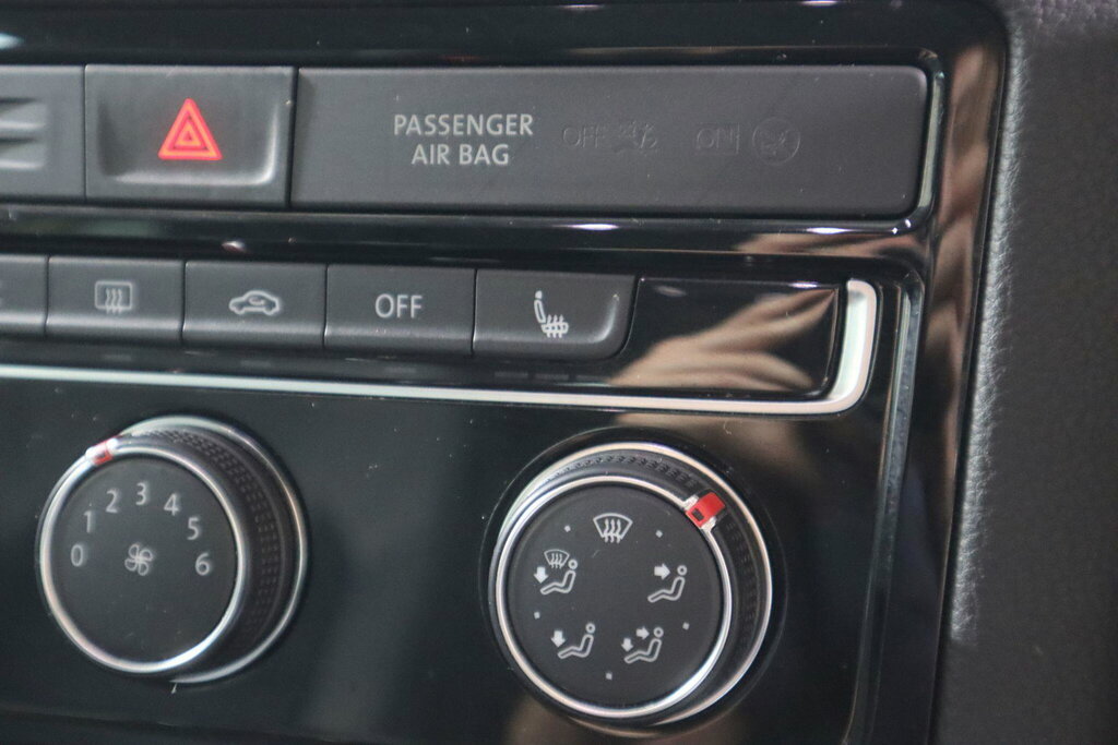 Volkswagen Golf SV Se Tsi Silver #22