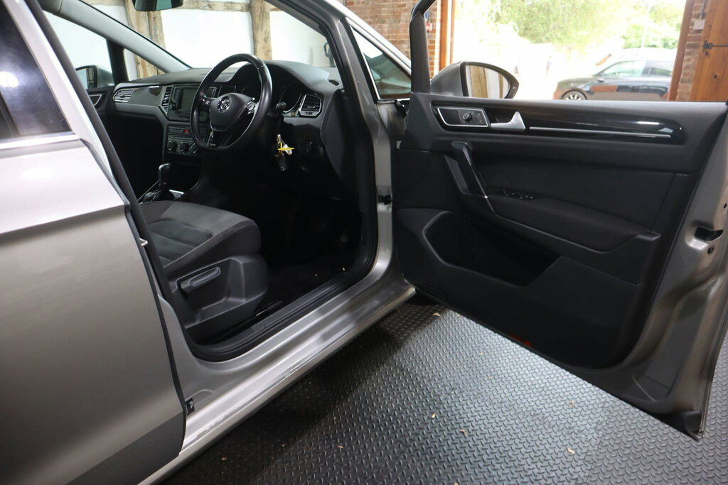 Volkswagen Golf SV Se Tsi Silver #8