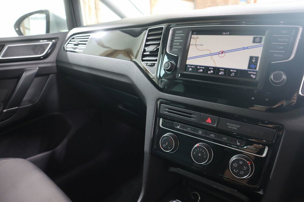 Volkswagen Golf SV Se Tsi Silver #19