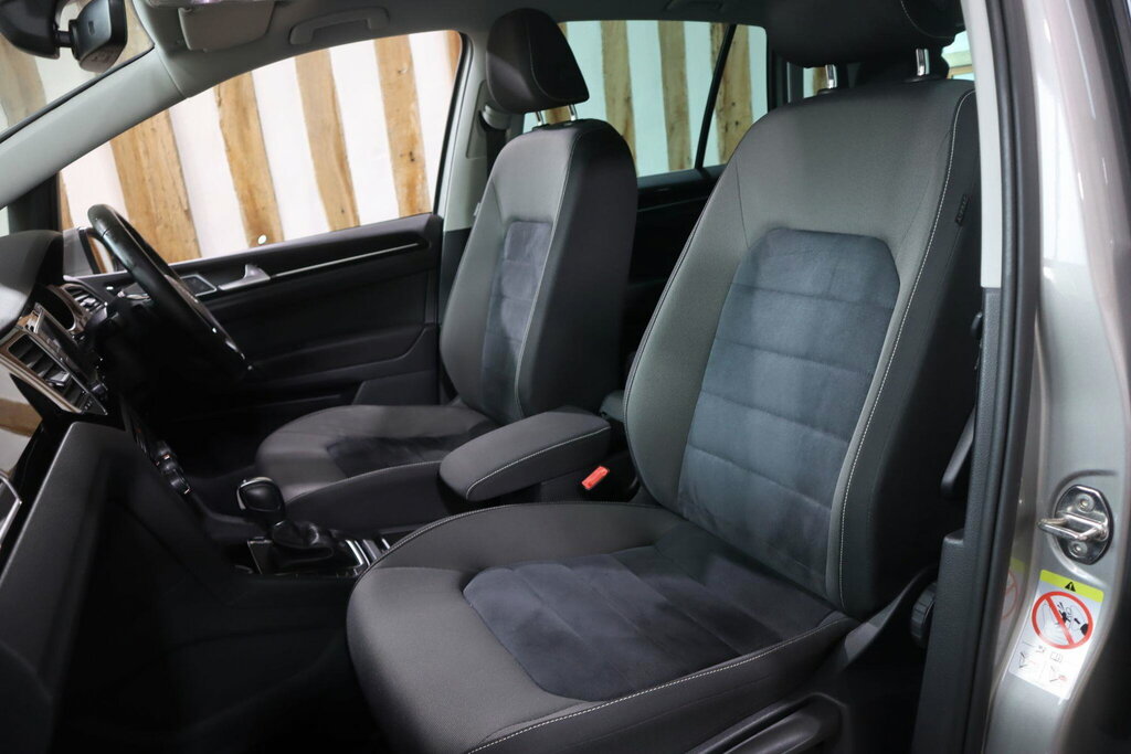 Volkswagen Golf SV Se Tsi Silver #33
