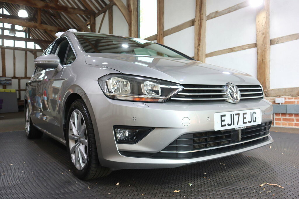 Volkswagen Golf SV Se Tsi Silver #48