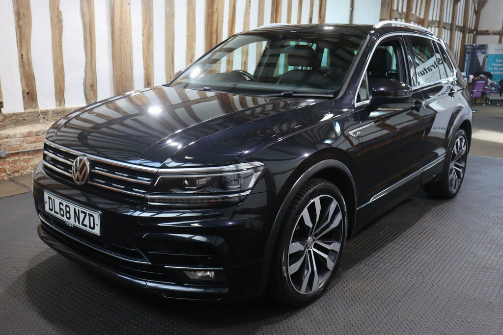 Volkswagen Tiguan 2.0 Tdi R-line Dsg 4Motion Euro 6 S S DL68NZD Black #3