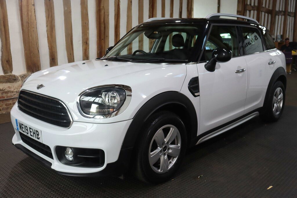 Mini Countryman 1.5 Cooper Classic Steptronic Euro 6 S S White #3