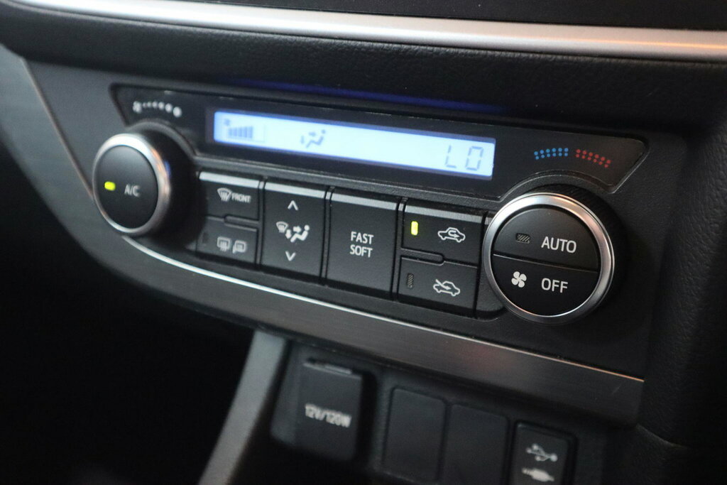 Toyota Auris Icon Blue #19
