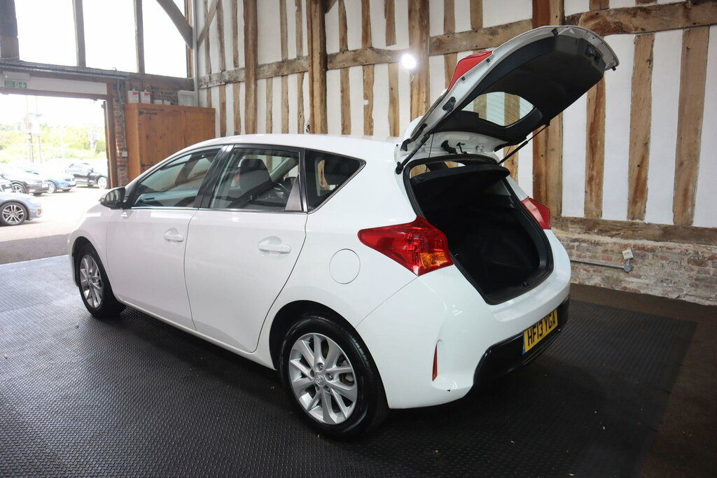 Toyota Auris Icon Blue #43