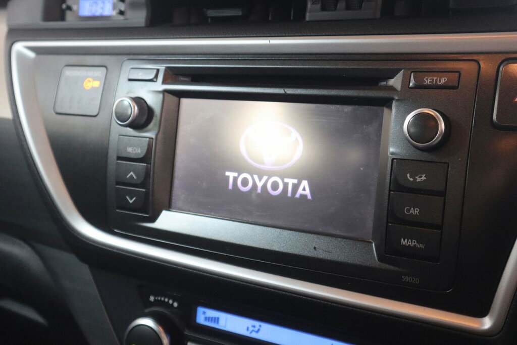Toyota Auris Icon Blue #18
