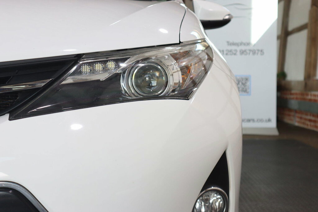 Toyota Auris Icon Blue #64