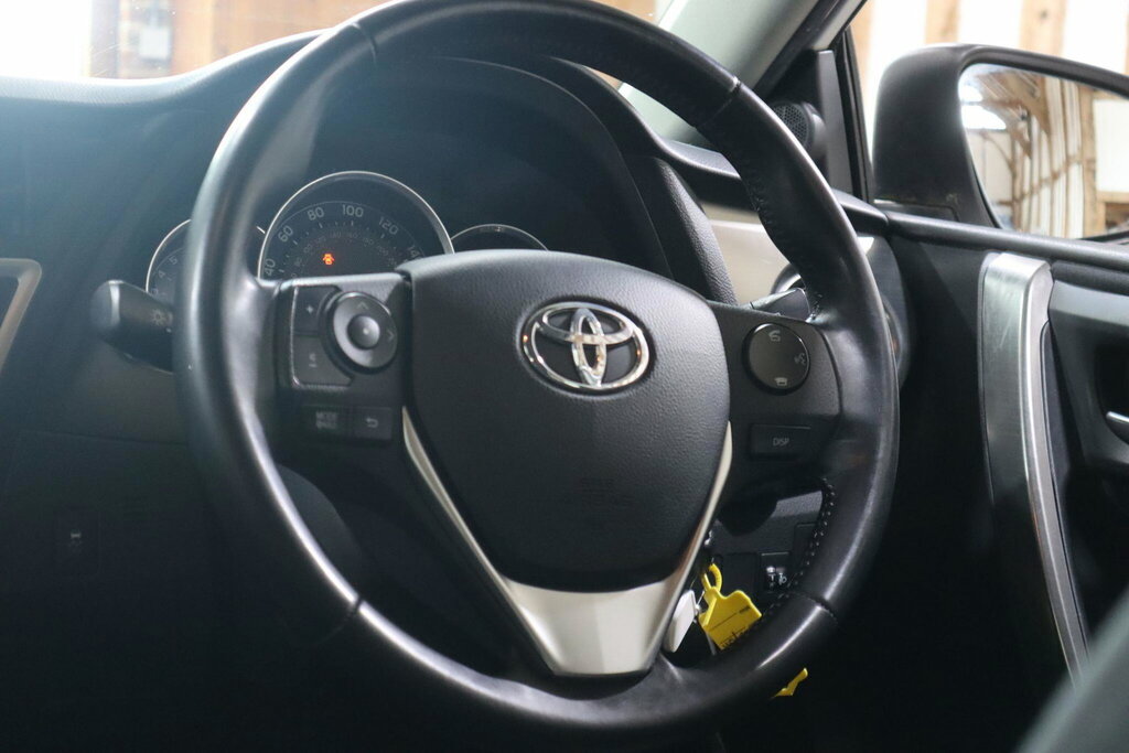 Toyota Auris Icon Blue #40